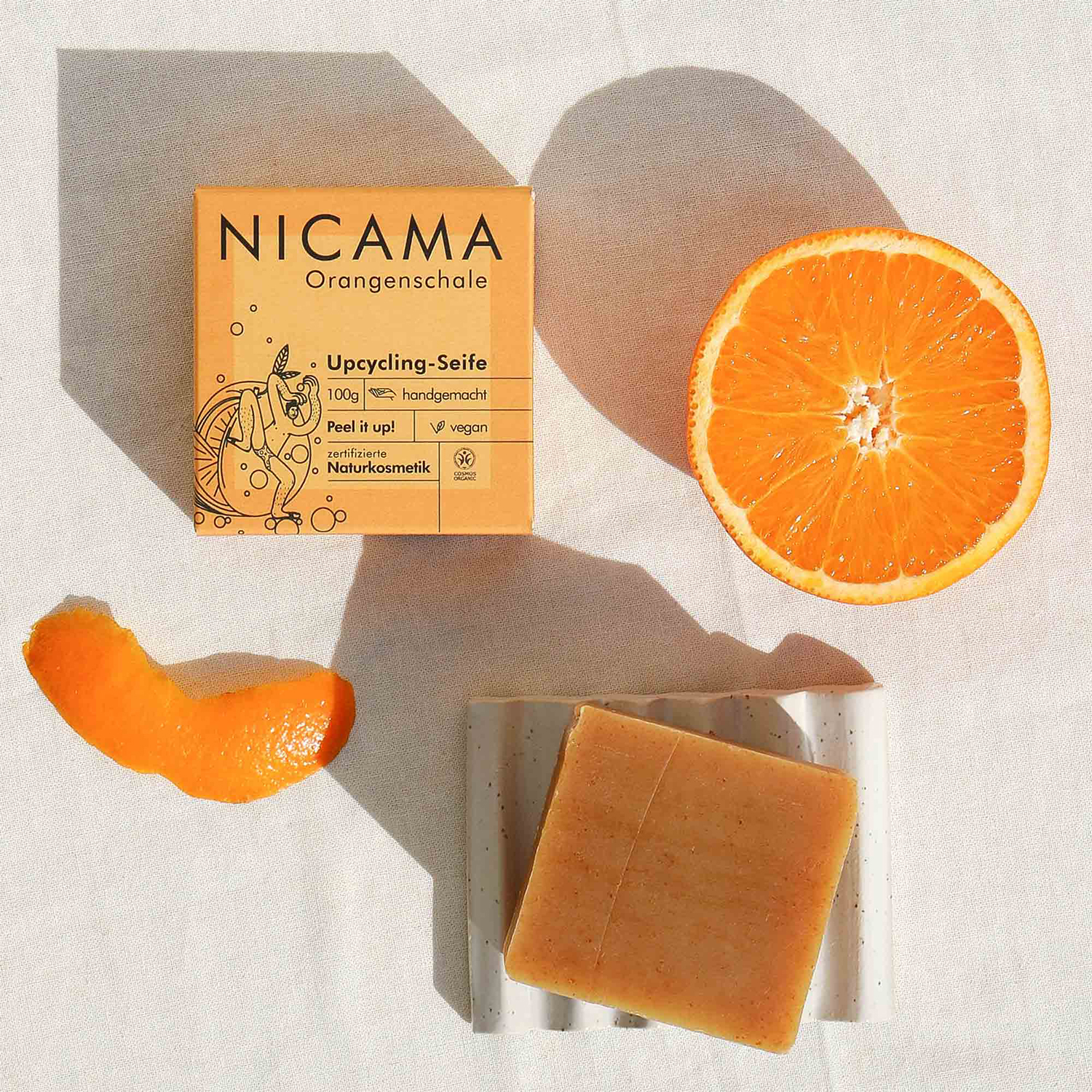 NICAMA - Upcyclingseife mit Peelingeffekt - Orangenschale
