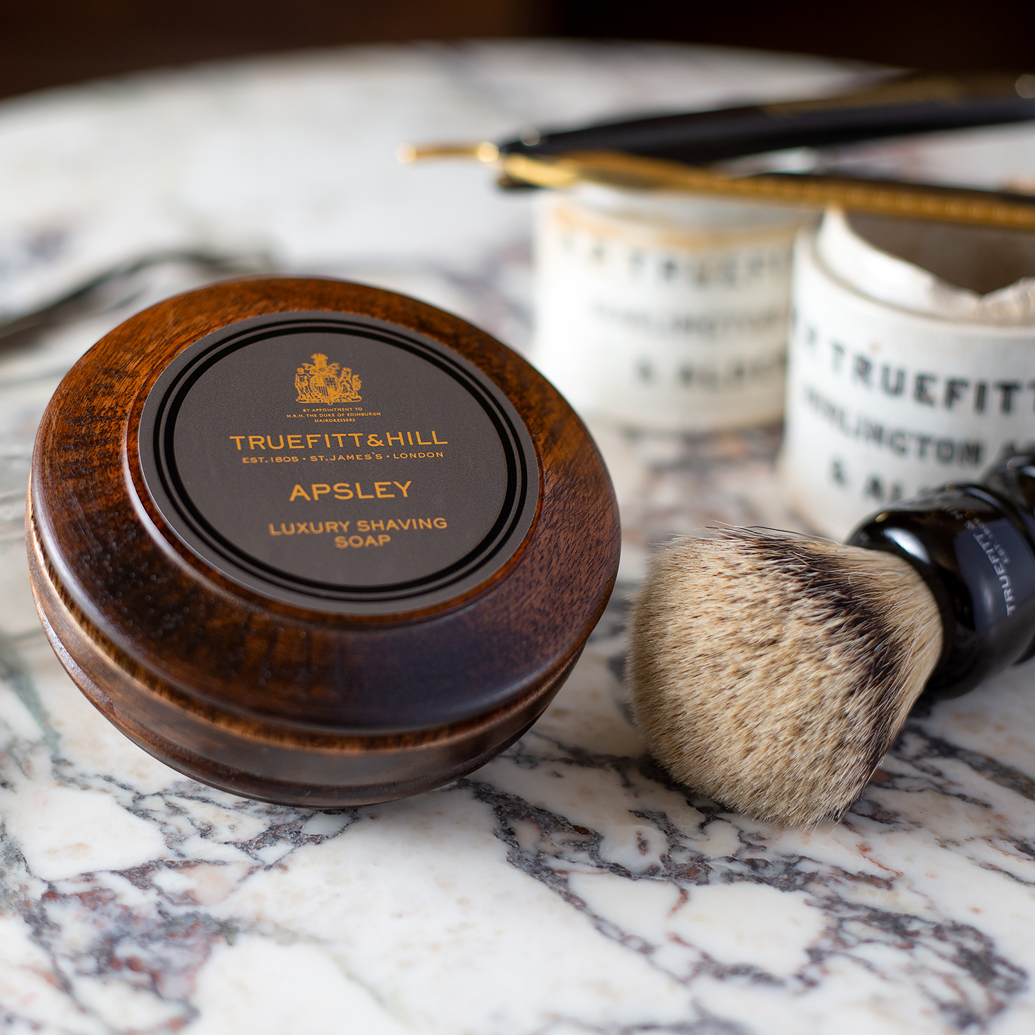 Truefitt & Hill - Apsley - Rasierseife im Holztiegel