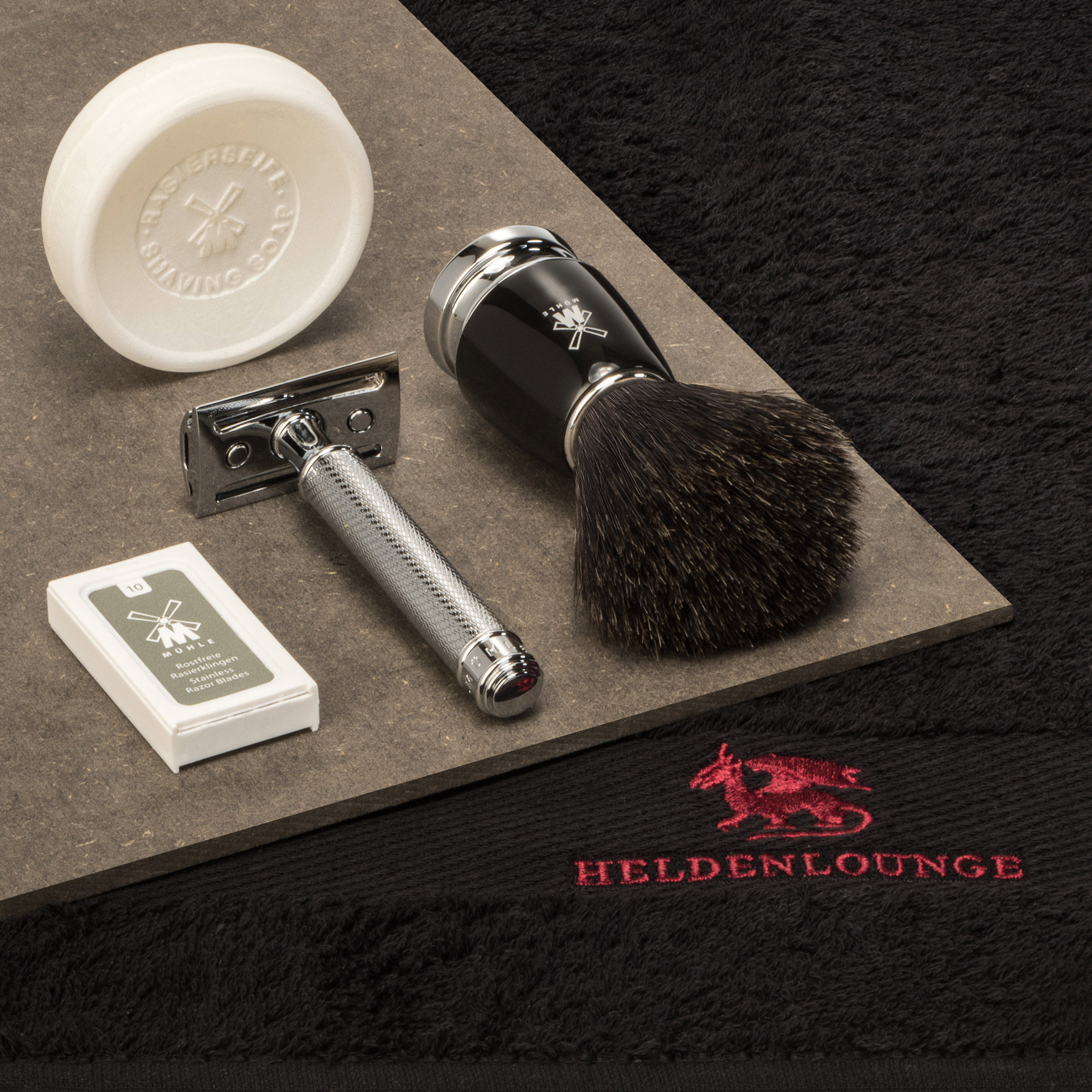 Heldenlounge - 5-tlg. Rasierhobel Einsteiger Set mit Black Fibre Rasierpinsel